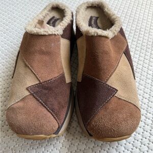 Skechers Kids Patchwork Slippers - Brown and Tan- vintage.